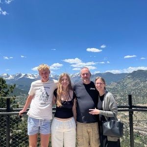 Meet your Posher, Dena